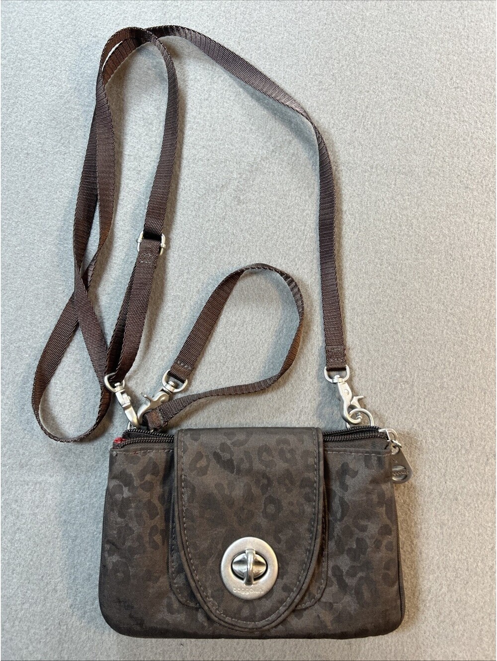 Baggallini Crossbody Small Nylon Brown Animal Print Travel Bag Turn Lock